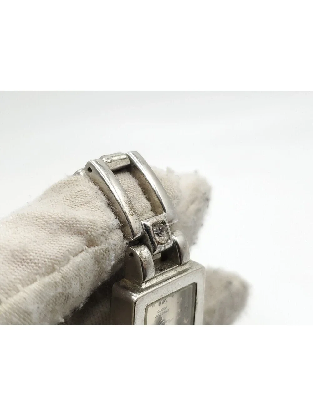 Gloria Vanderbilt Quartz Watch Womens New Battery Silver Tone Square 19mm